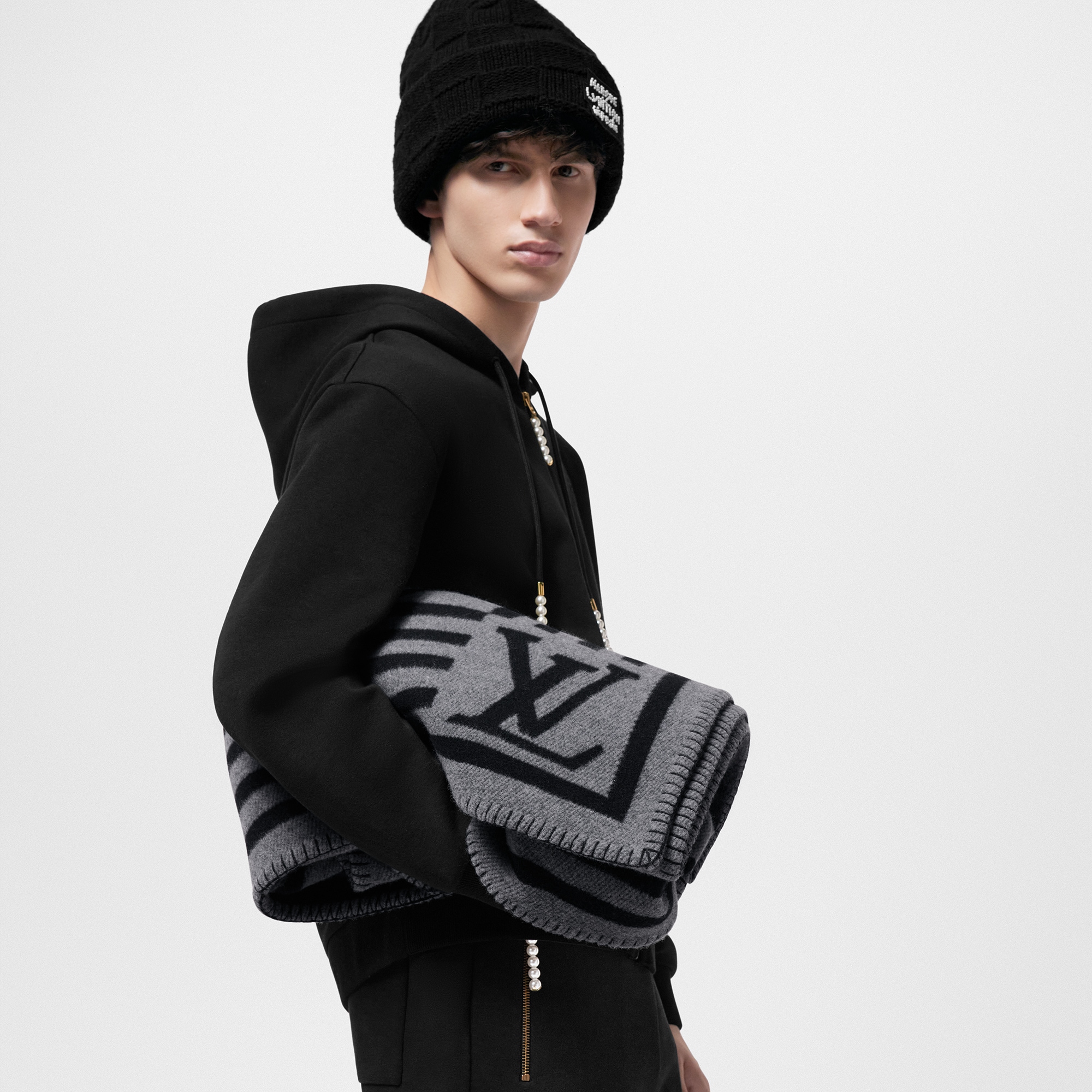LV Summit Blanket S00 - Gifts for Him | LOUIS VUITTON